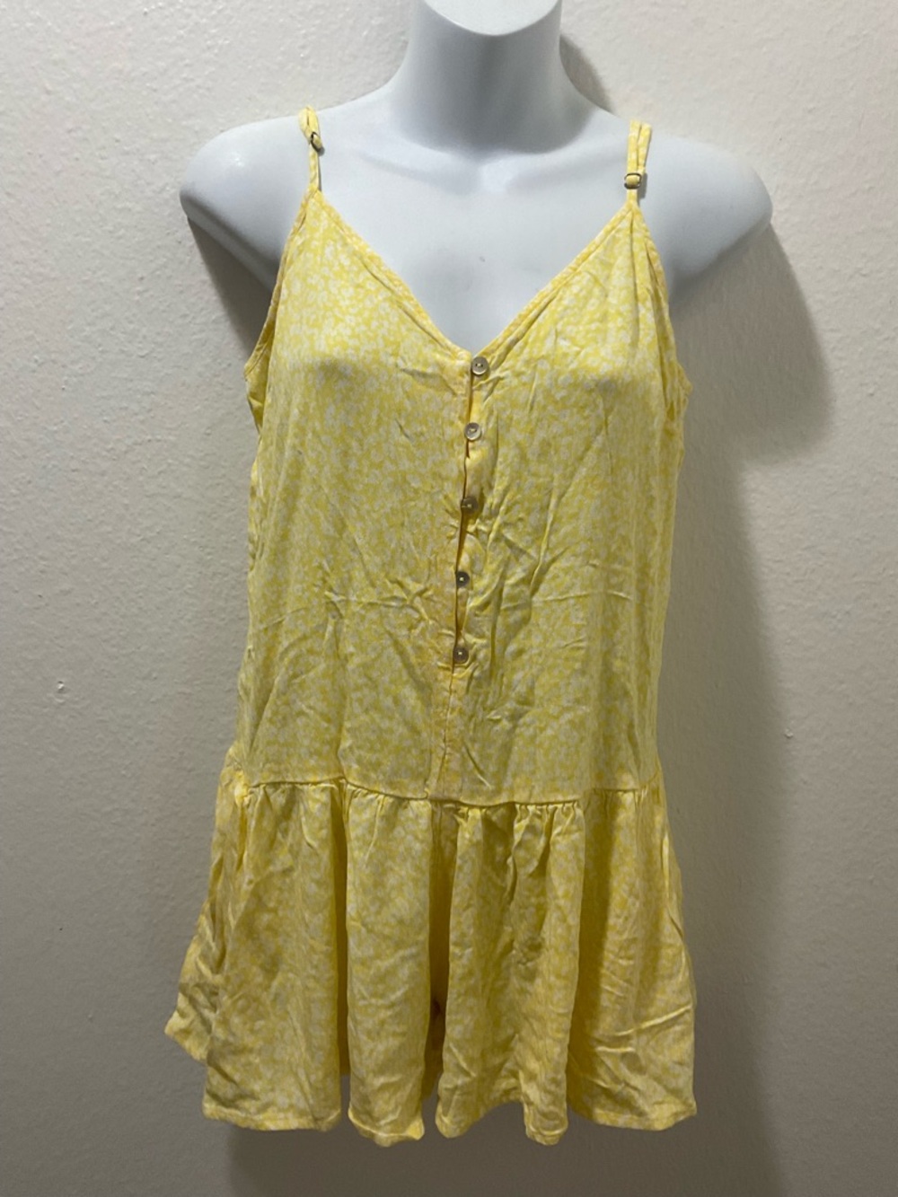Wild Fable women’s Yellow Floral romper size small